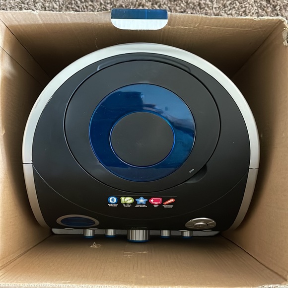 iLive Karaoke System with Bluetooth Technology like new; opened box. - Picture 8 of 13